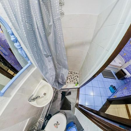 La Vitalie Guest House คีชีเนา ภายนอก รูปภาพ
