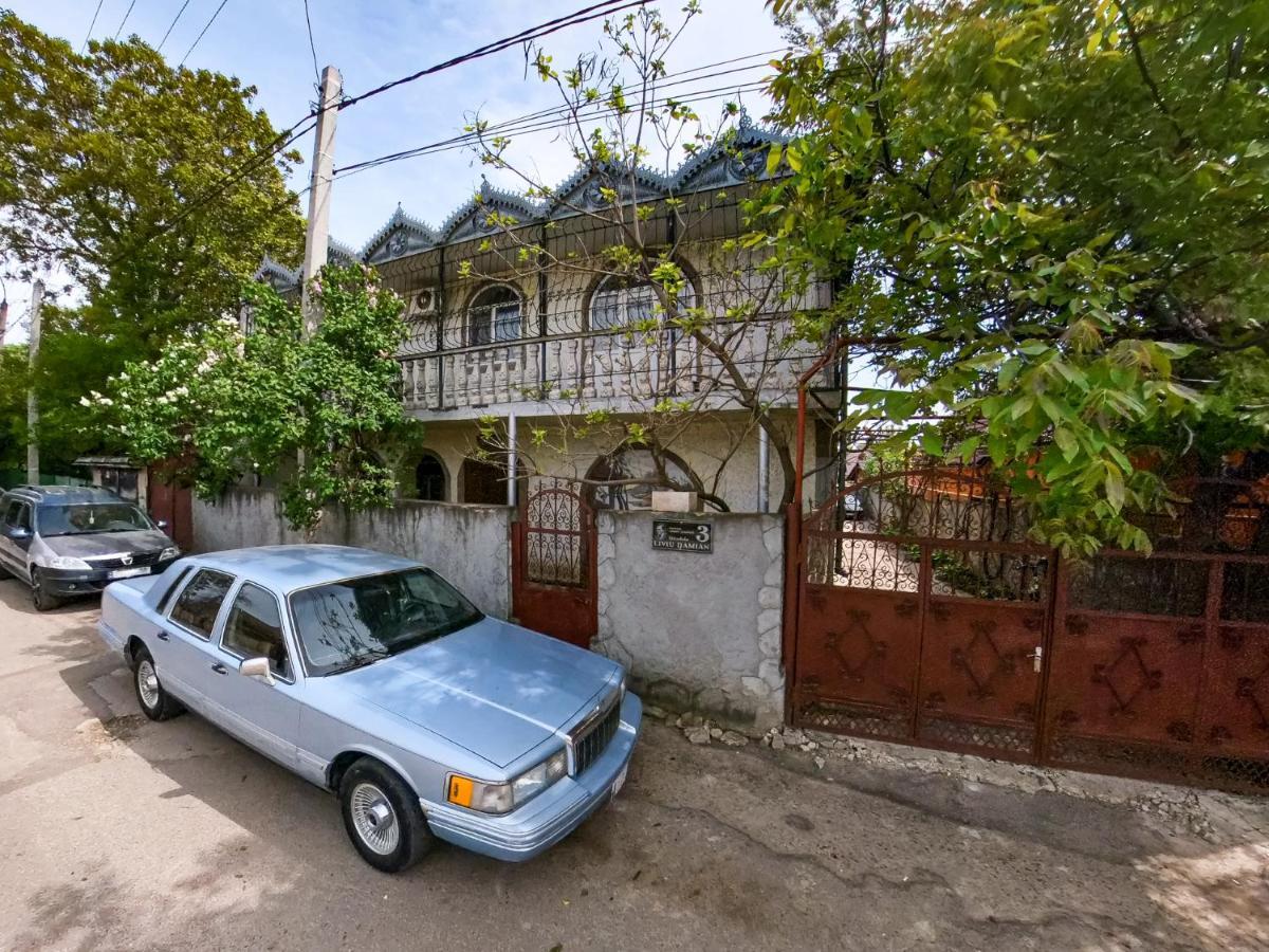 La Vitalie Guest House คีชีเนา ภายนอก รูปภาพ